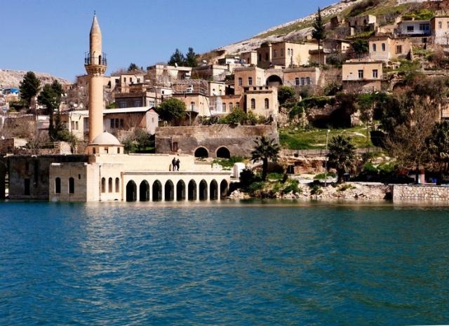 Yerli ve yabancı turistler Halfeti'ye akın ediyor
