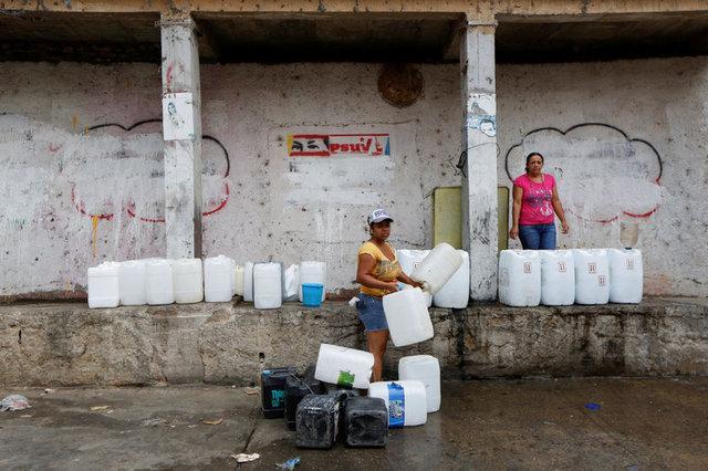 Venezuela'da kriz büyüyor