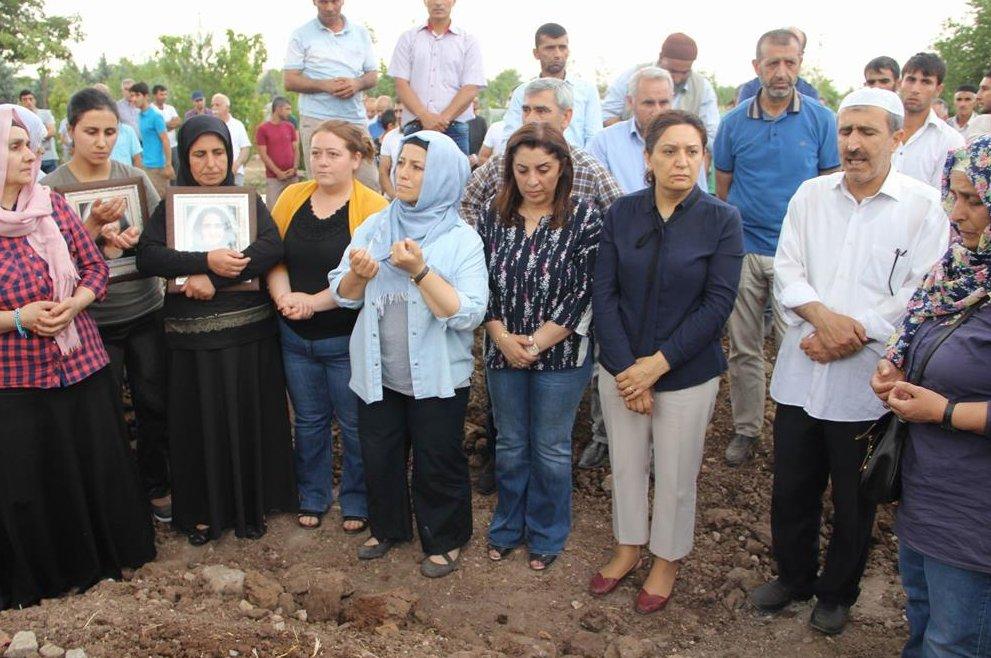 Canlı bomba Diyarbakır'da gömüldü