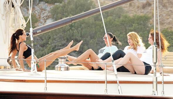 Ebru Şallı teknede ders verdi