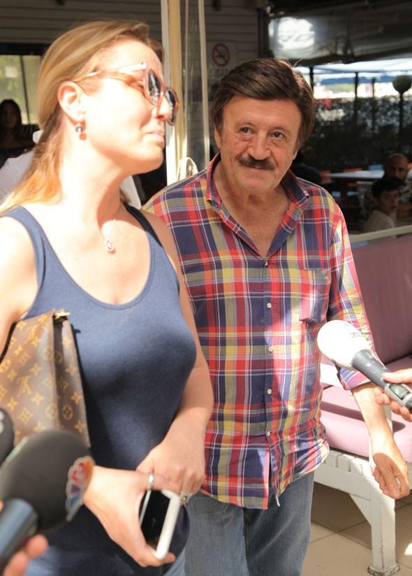 Selami Şahin Babalar Günü’nü eşiyle geçirdi