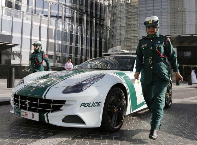 Dubai polisinin ultra lüks araç filosu