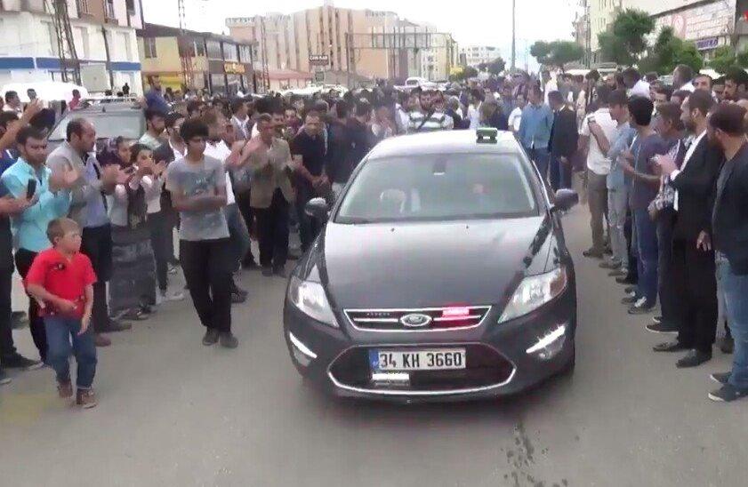 Yüksekova'da Demirtaş'a yoğun ilgi