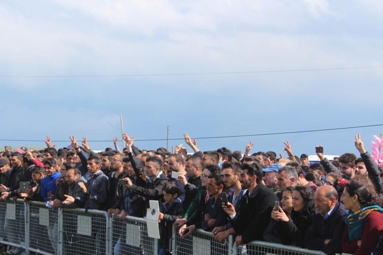 Ardahan'daki Atatürk silüetine bulut engeli