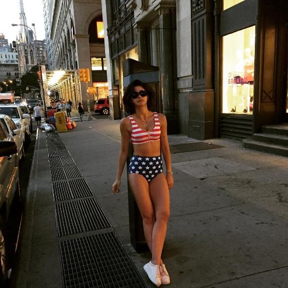 Nesrin Cavadzade'den ABD'li polislere destek