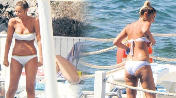 Şarkıcı Sıla ilk kez bikinili görüntülendi