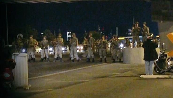 Boğaziçi ve FSM köprüleri trafiğe kapatıldı