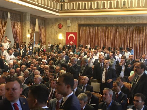 HDP'li Sırrı 'Sayın Öcalan' dedi Meclis karıştı