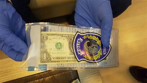 FETÖ'cülerden çıkan 1 dolarların şifresi