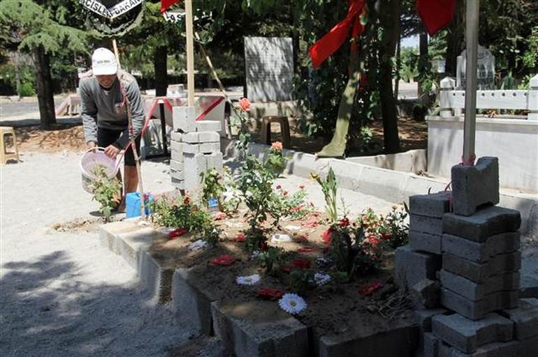 Darbeci generali vuran şehit Ömer Halisdemir'in hikayesi