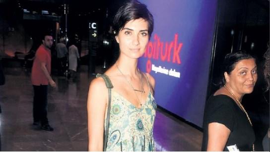 Tuba Büyüküstün 12 kilo verdi