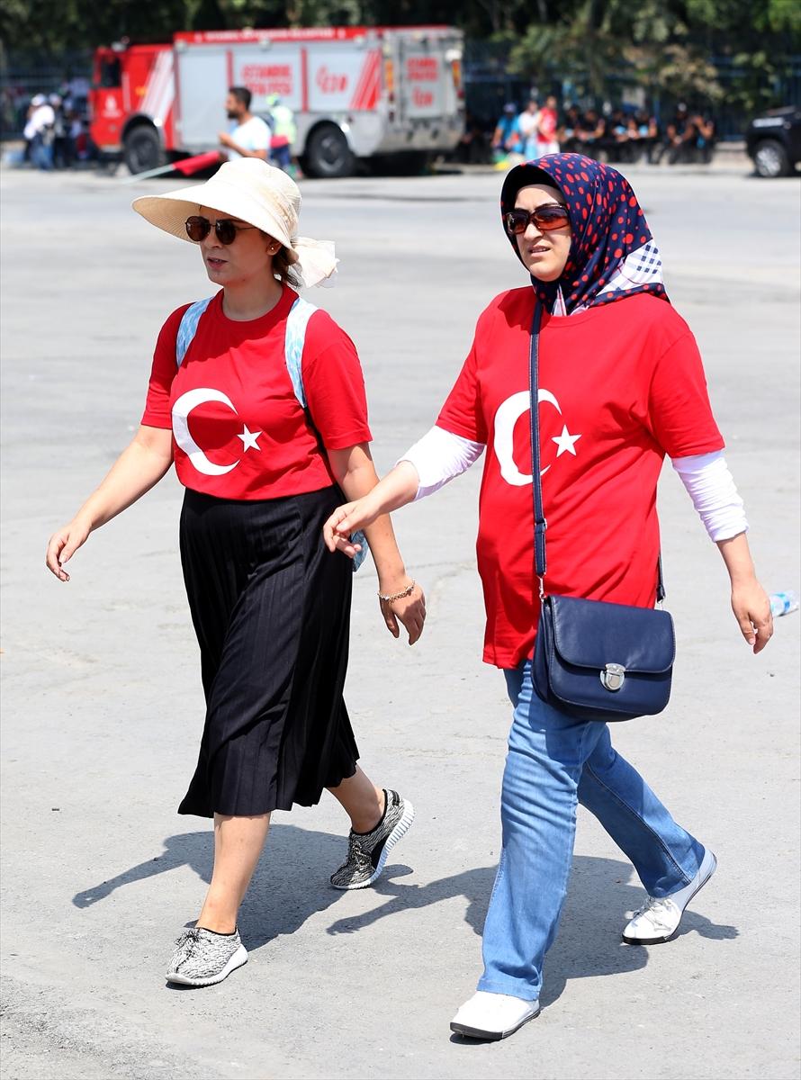 Liderler Yenikapı mitinginde milletle buluşuyor