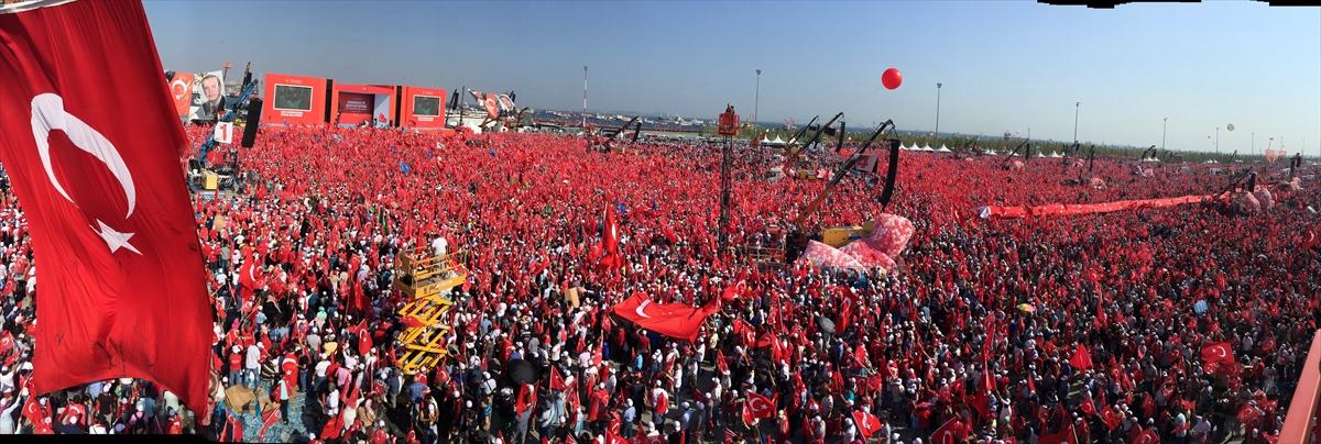 Milyonlar Yenikapı'da