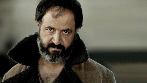 Mehmet Özgür kimdir?