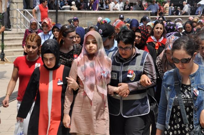 Şehidin hamile eşi Seda Kiremitçi duygulandırdı