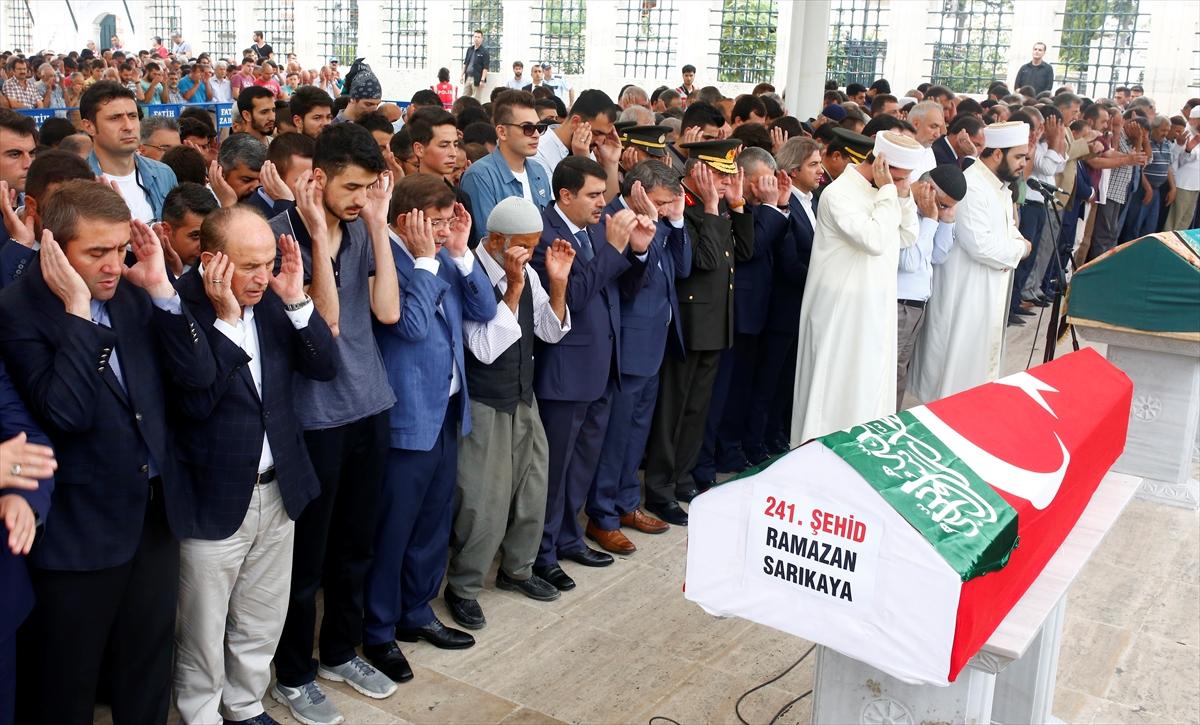 Demokrasi şehidi Ramazan Sarıkaya'ya son görev
