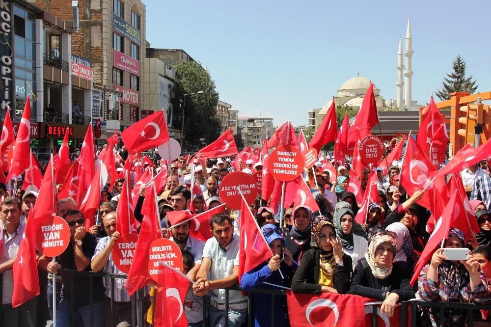 Van teröre karşı tek yürek oldu