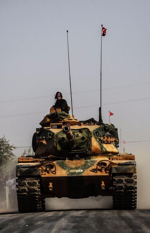 Suriye'ye tank sevkiyatı devam ediyor