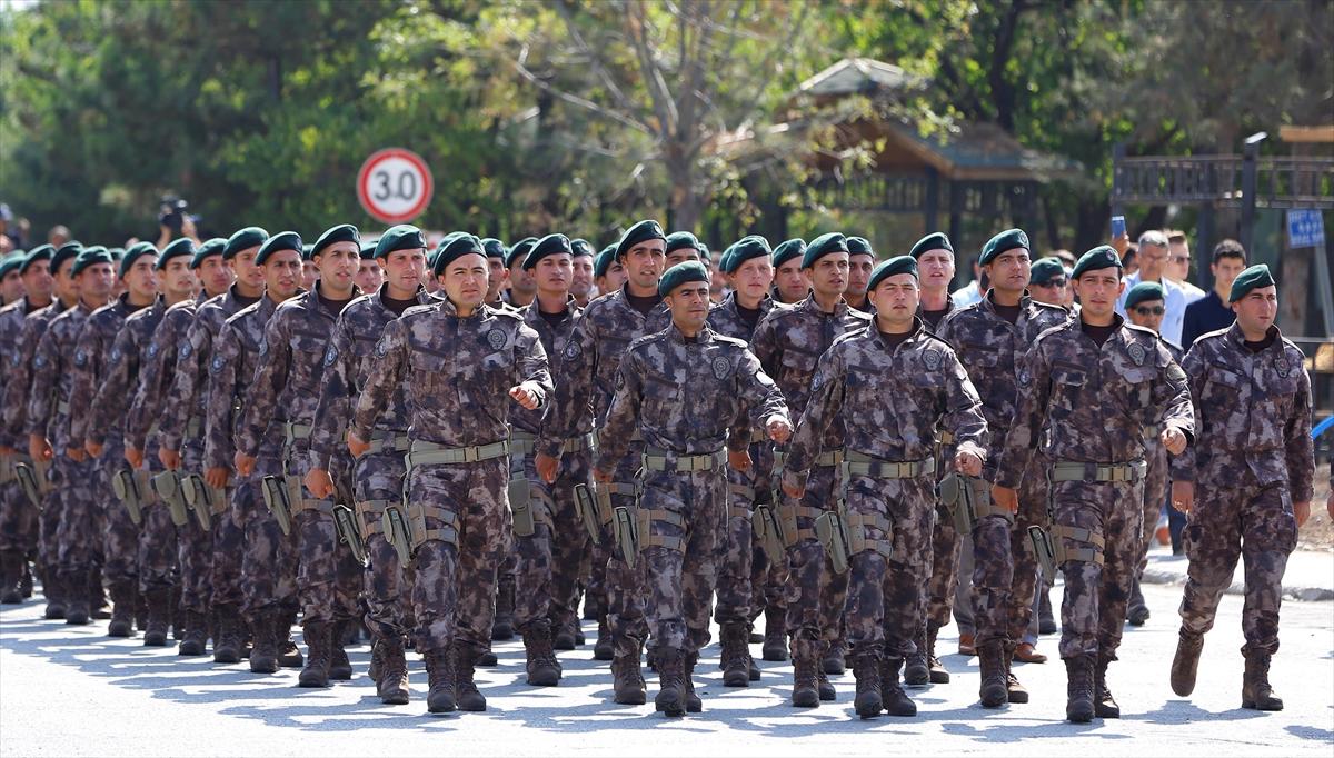 Özel harekat polisleri mezun oldu