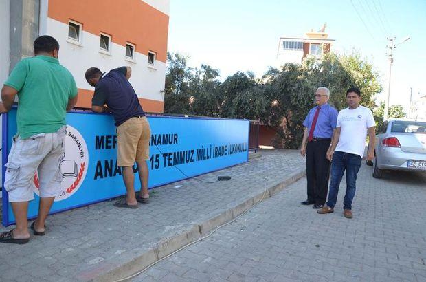FETÖ'nün okuluna milli irade tabelası asıldı