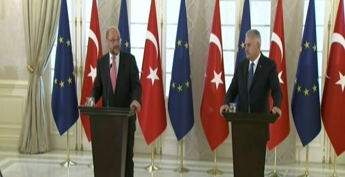 Schulz'dan FETÖ açıklaması: Gerekli tepkiyi veremedik