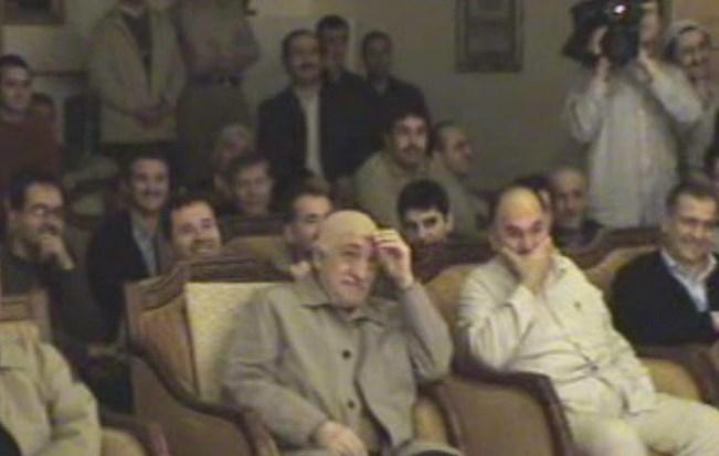 Atalay Demirci'den FETO'ya özel gösteri