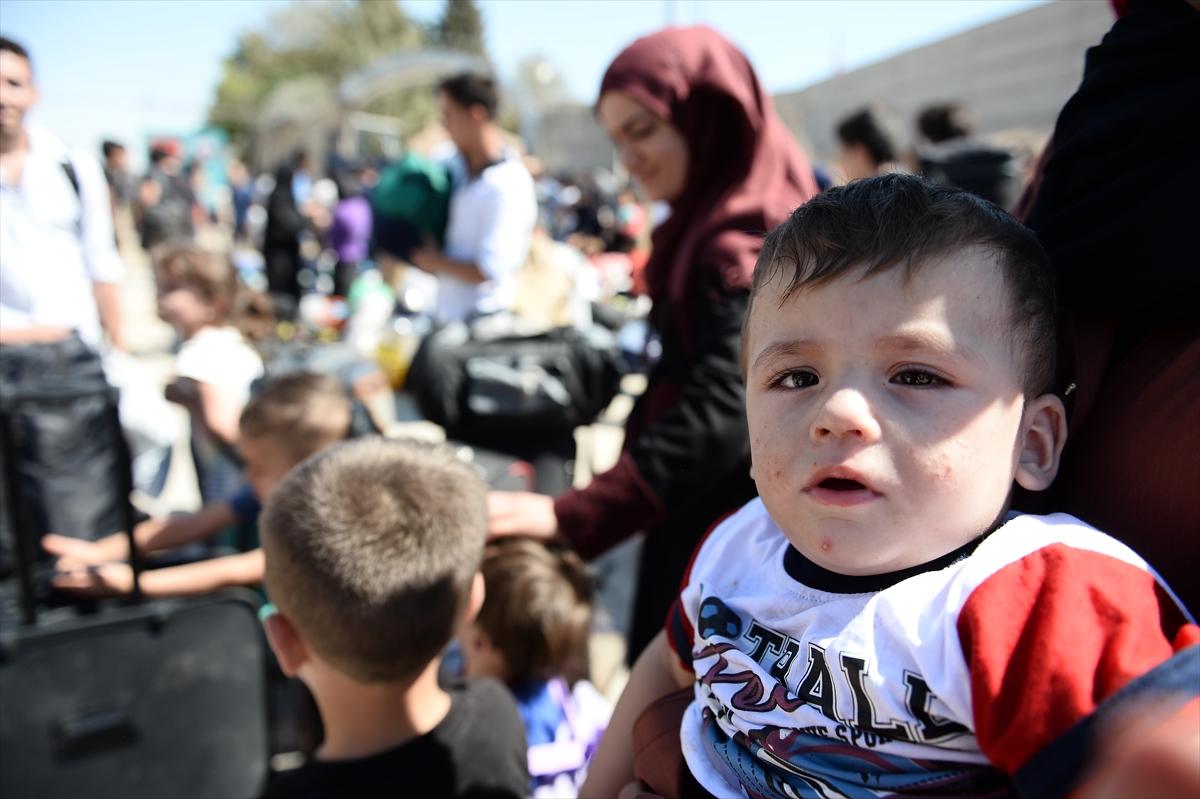 Suriyeliler eve dönüş yolunda