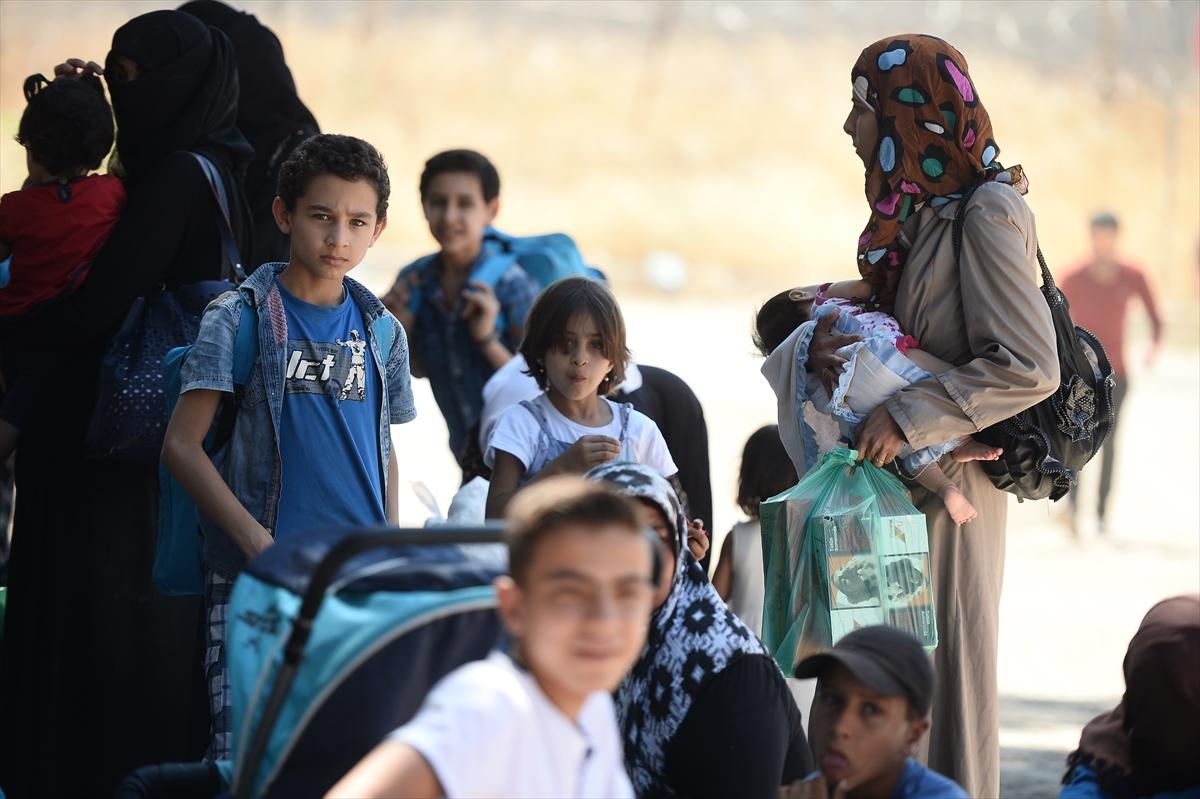 Suriyeliler eve dönüş yolunda