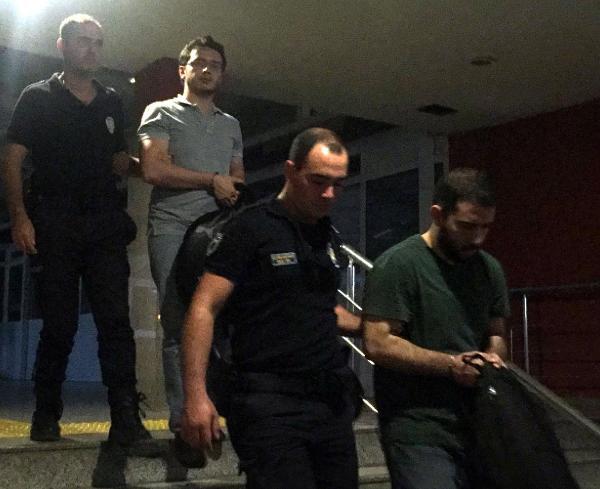 FETÖ soruşturmasında 8 akademisyen ve öğrenci tutuklandı