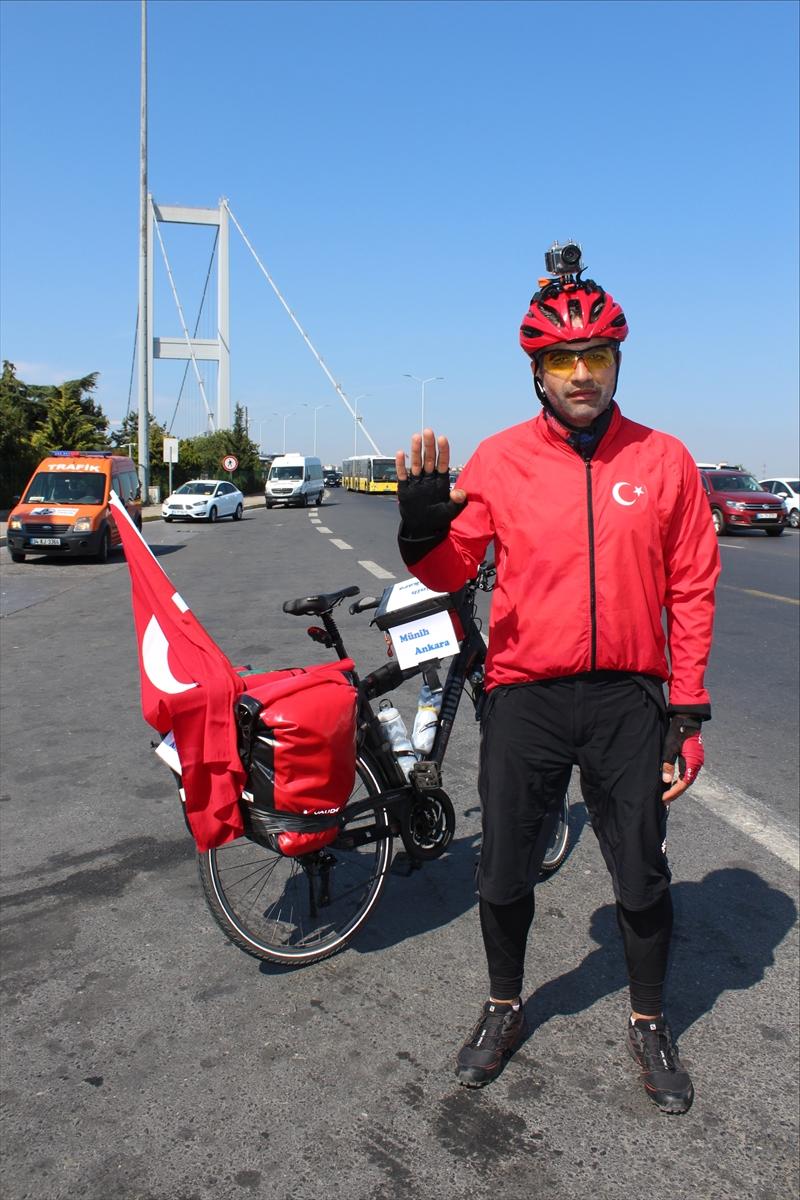 Teröre tepki için Almanya'dan İstanbul'a bisikletle geldi