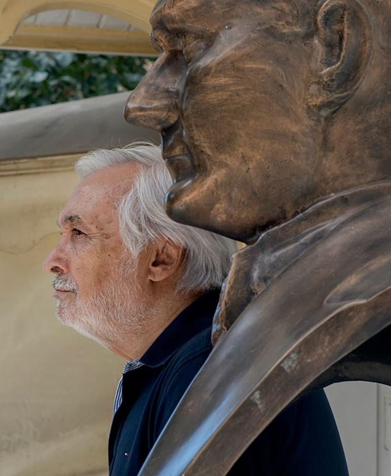 Müjdat Gezen'in Atatürkçü kişiliği