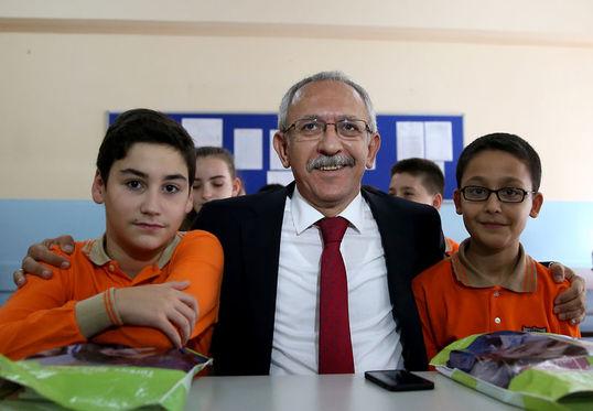 Ahmet Emre Bilgili'nin Kılıçdaroğlu'na benzerliği şaşırttı