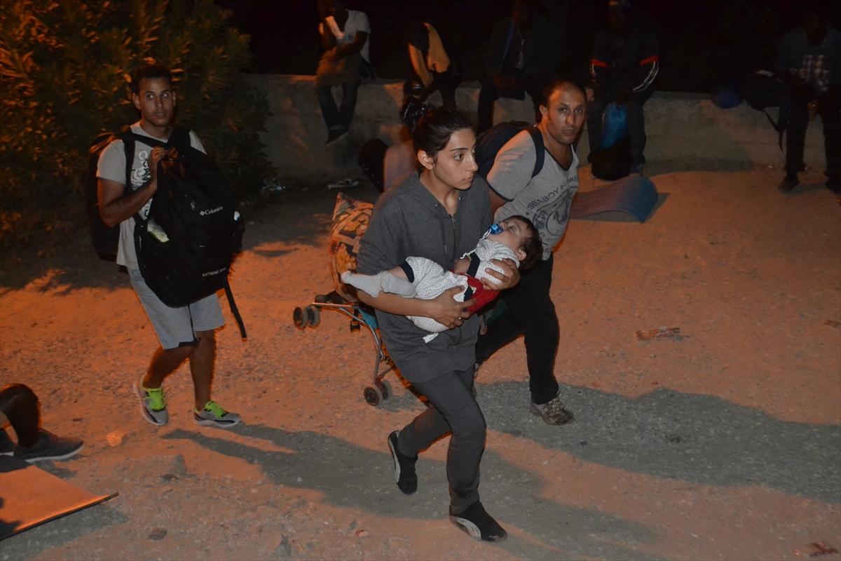 Midilli'de göçmen kampında yangın