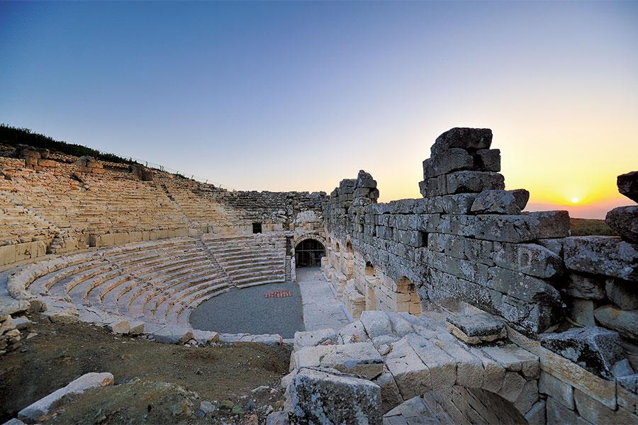 Batı Toroslarda bir cevher: Gölhisar