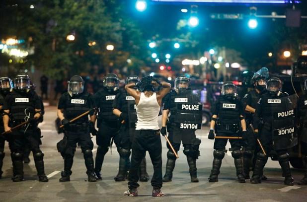 ABD'de sokak gösterilerinin yaşandığı kentte OHAL kararı