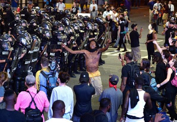 ABD'de sokak gösterilerinin yaşandığı kentte OHAL kararı