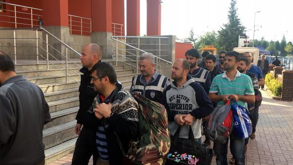 İzmit'te 23 öğretmen adliyeye sevk edildi