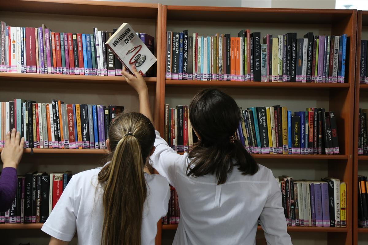 Siirt'te kütüphanelerde FETÖ temizliği