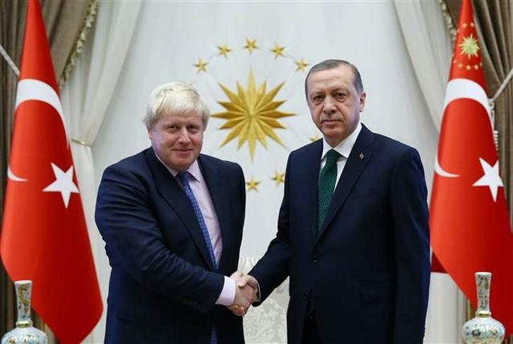 Boris Johnson İngiliz basınında eleştirilerin odağı oldu