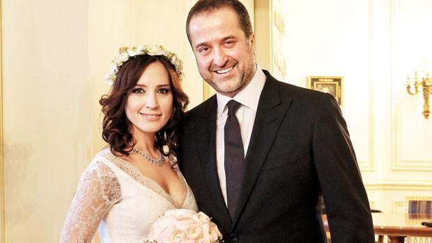 Nazlı Çelik eski eşi Serdar Bilgili'yle el ele