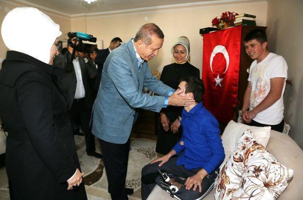 Erdoğan'dan Kazan'daki şehit ailelerine taziye ziyareti