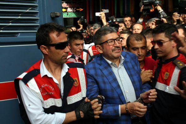 FETÖ'den tutuklanan Boydak kardeşlere cenaze izni