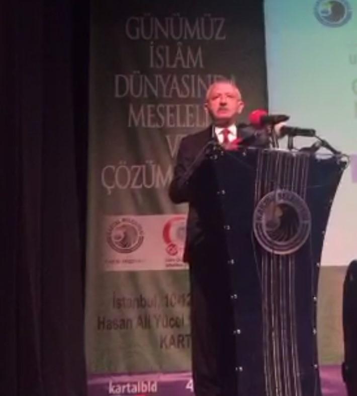 CHP'nin İslam sempozyumunda koltuklar boş kaldı