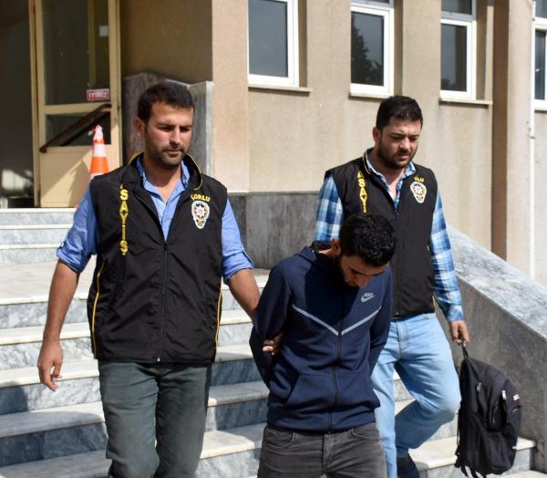 Tekirdağ'da FETÖ dolandırıcısı suçüstü yakalandı