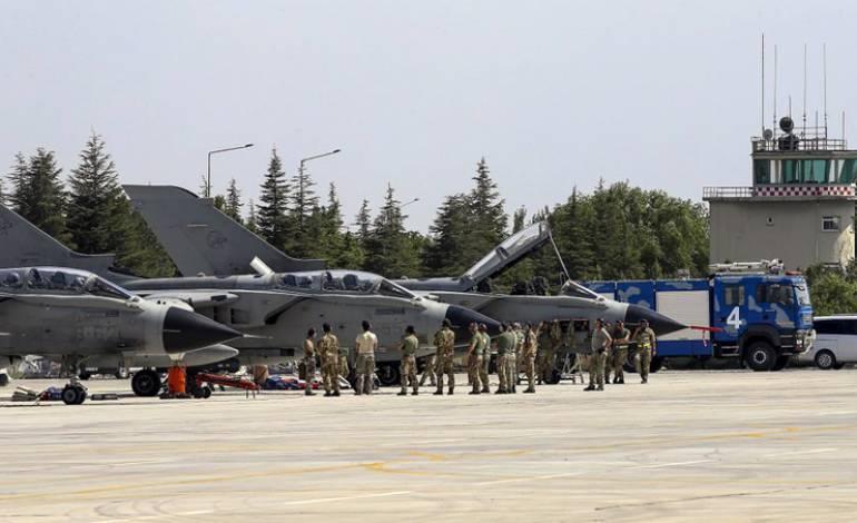 Konya'da FETÖ soruşturmasında 40 rütbeli asker yakalandı