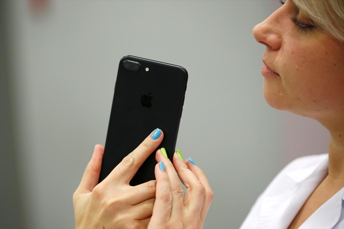 Rusya'da iPhone 7 satışları başladı