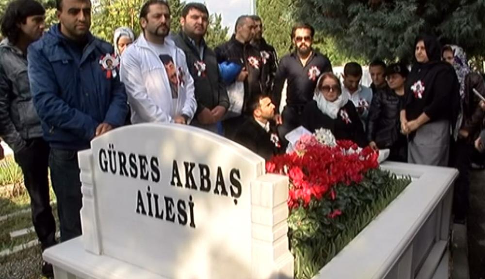 Müslüm Gürses mezarı başında anıldı
