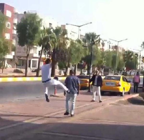 Tacizci Suriyeliye uçan tekmeli meydan dayağı