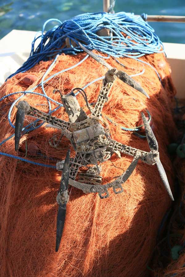 Balıkçı ağına drone takıldı