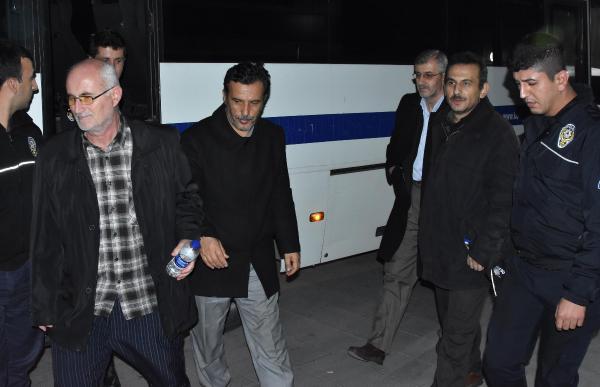 FETÖ operasyonunda 28 öğretmen tutuklandı